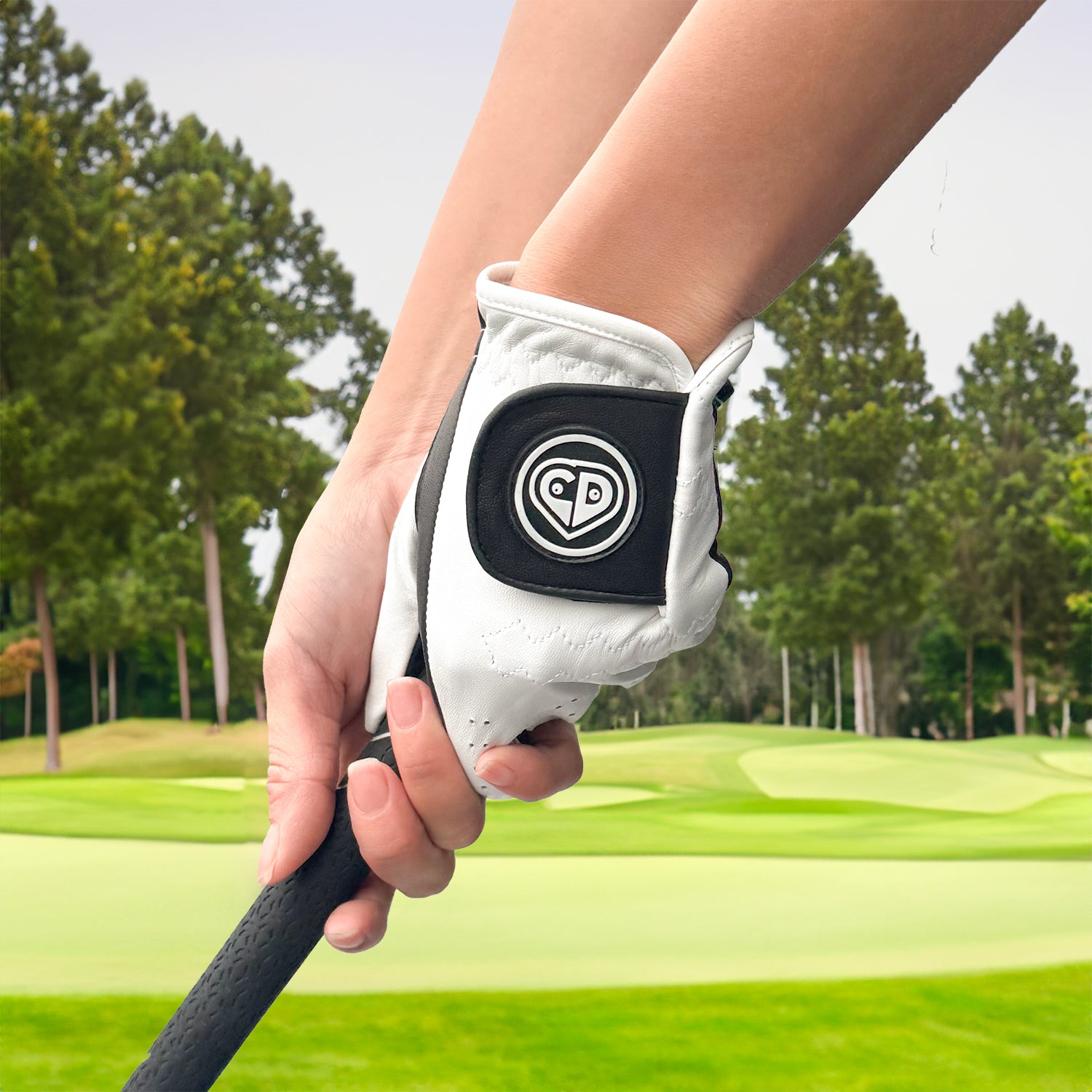 Women's Black & White Premium Cabretta Golf Glove